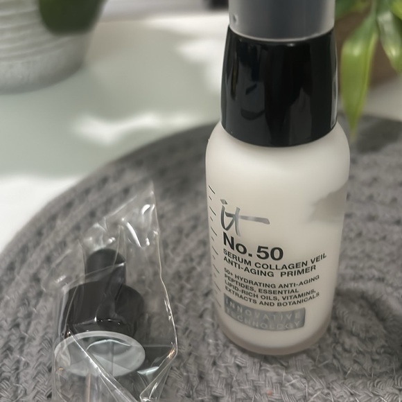 ❤️CLOSET CLOSING SALE, FIRM!❤️Brand new! Alo Glow Serum - Picture 3 of 4